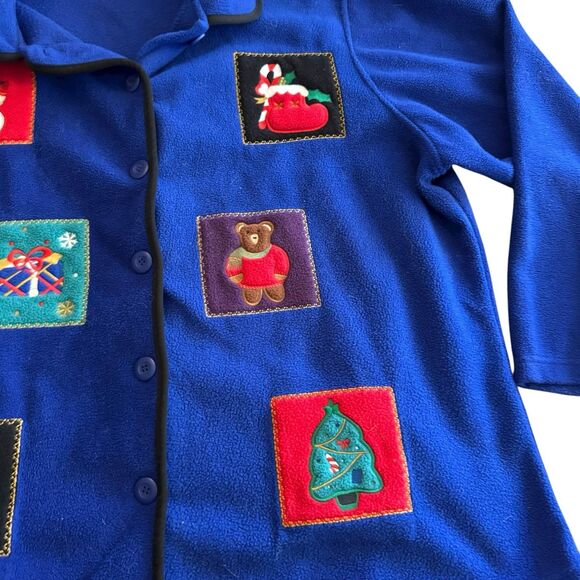 Classic Elements Woman size 2X royal blue appliquéd button front holiday fleece - Picture 2 of 10